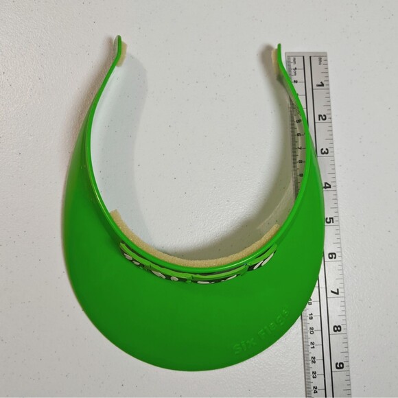 Vintage Plastic Visor Hat Looney Tunes Marvin the Martian Six Flags Green Y2K - Picture 11 of 12